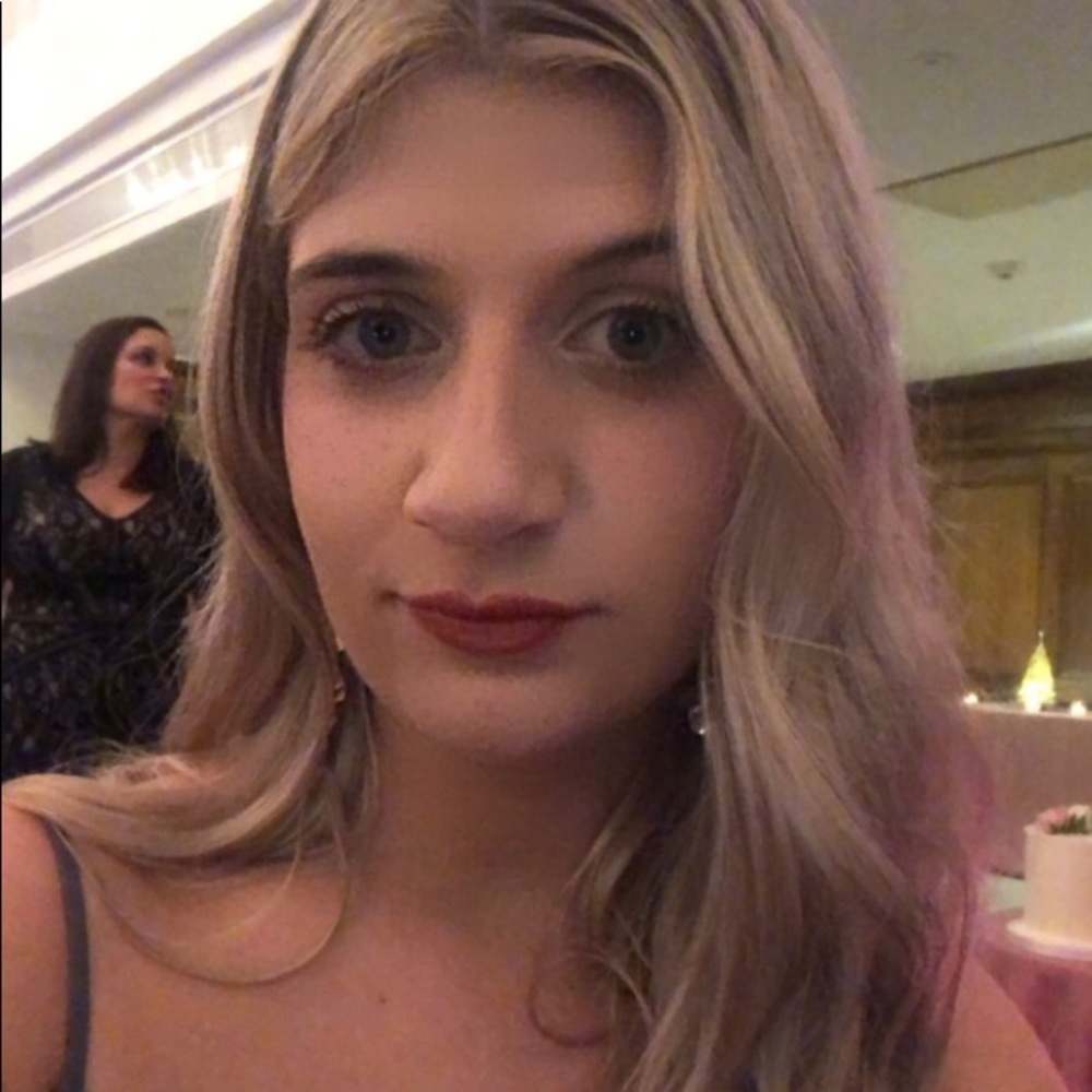 Meet your Posher, Hannah